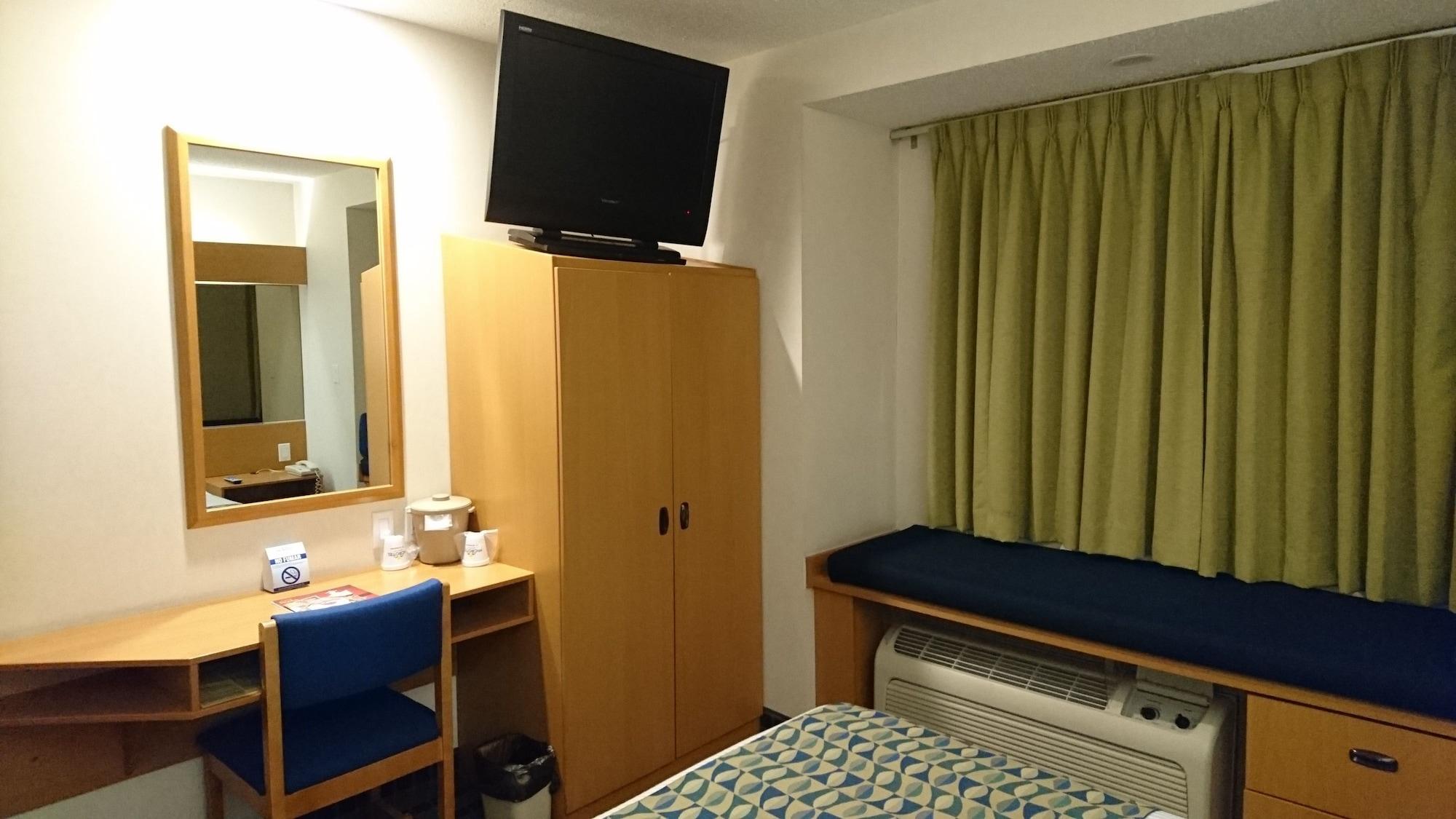 Microtel Inn & Suites By Wyndham Чиуауа Екстериор снимка